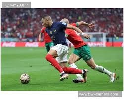 17岁273天，卡尔是拜仁队史德甲单场传射建功最年轻的球员