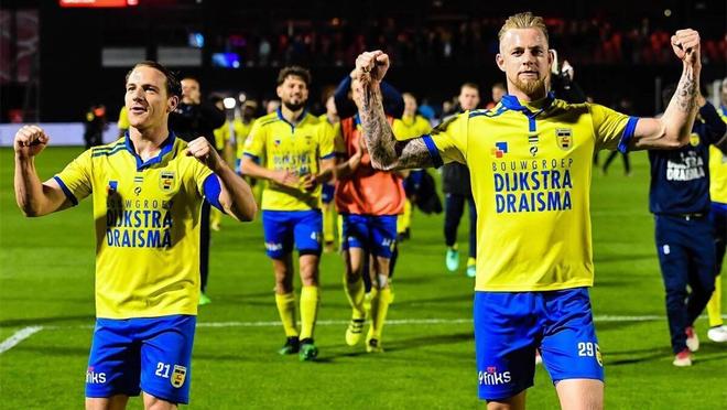 旧保持着高 旧保持着高