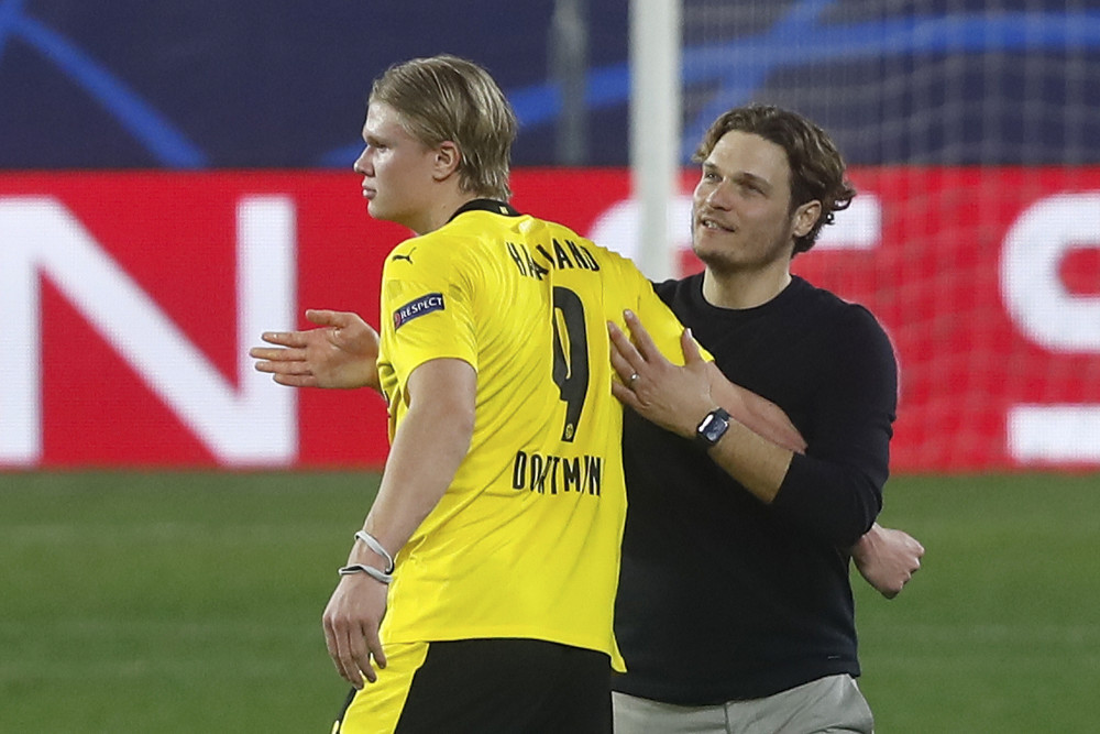 严格的资格 严格的资格